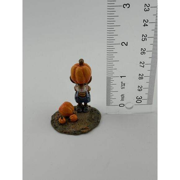 Wee Forest Folk "Tippy Top" 2005 Mouse w/ Pumpkin M-340 A. Petersen Retired - Picture 8 of 9